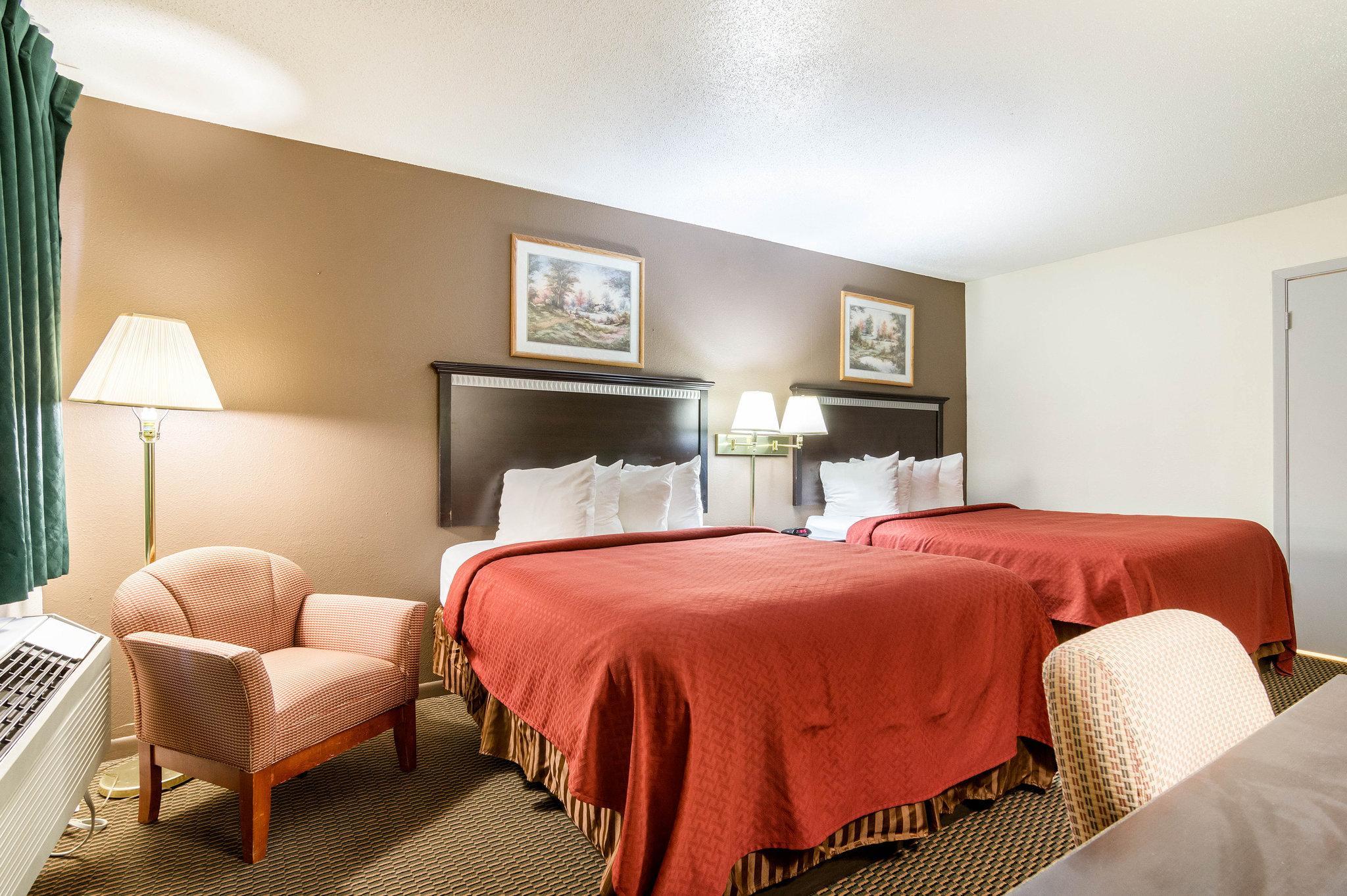 Colby Inn And Suites Extérieur photo